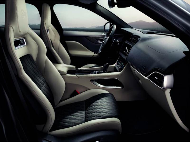 جاجوار تصدر موديل F-Pace SVR بقدرة 500 حصان وسرعة قصوى 176 ميل ساعة
